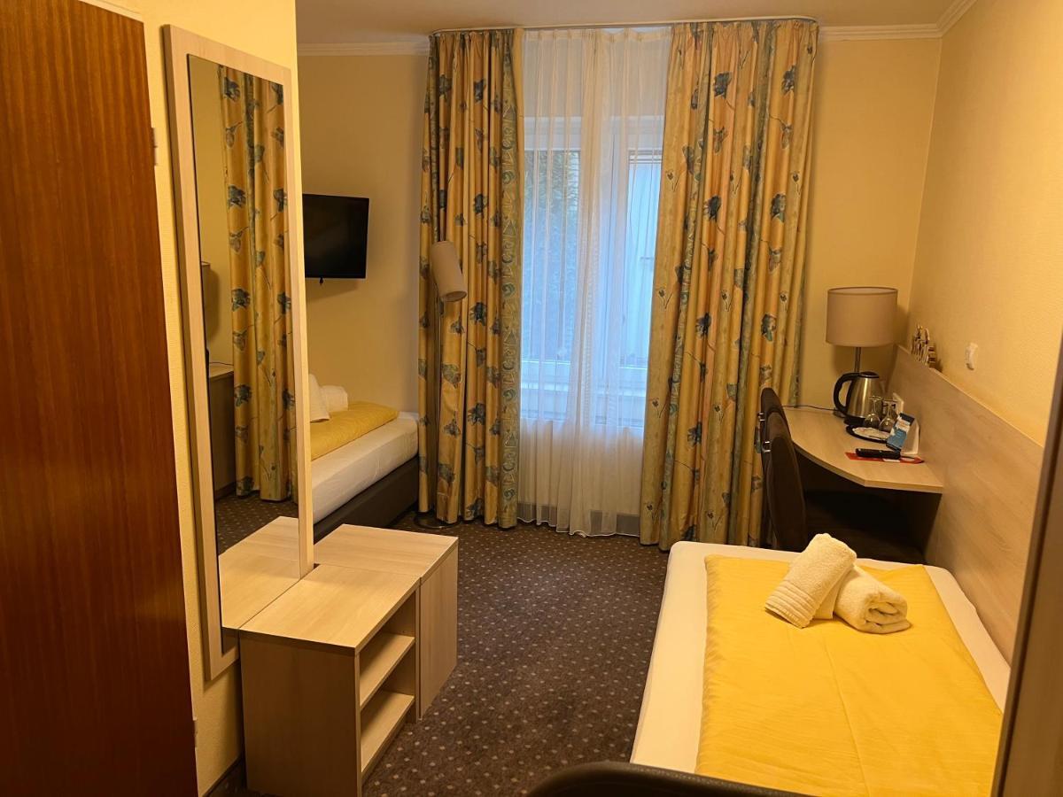 M&M Hotel - ゼーフェタール エクステリア 写真
